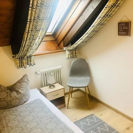 Waldlicht - Seenaehe 5 Minuten דירה